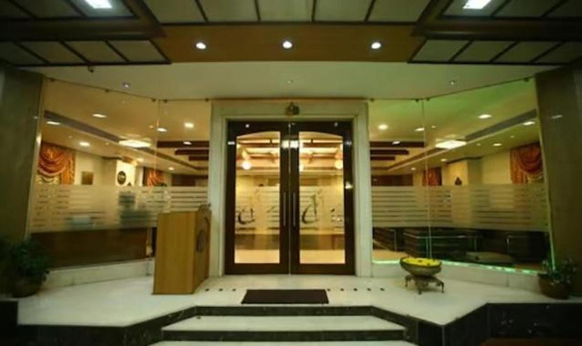 Fabhotel Prime Chennai Deluxe מראה חיצוני תמונה