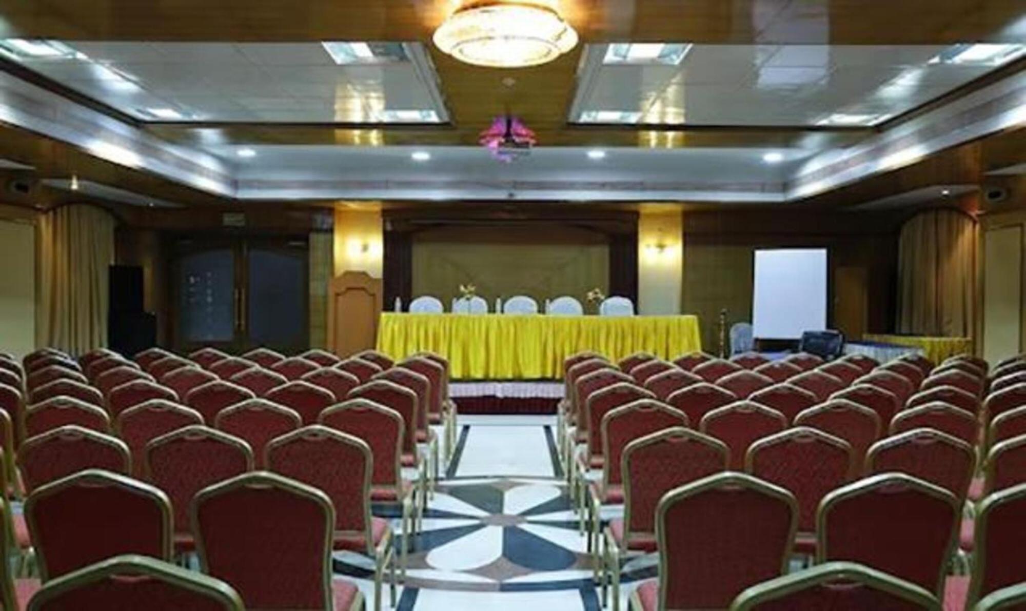 Fabhotel Prime Chennai Deluxe מראה חיצוני תמונה